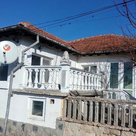 Гостевой Дом У Снежаны Provadiya Εξωτερικό φωτογραφία